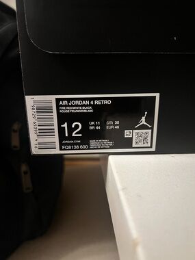 Jordan Air Jordan 4 Retro Fire Red/White/Black